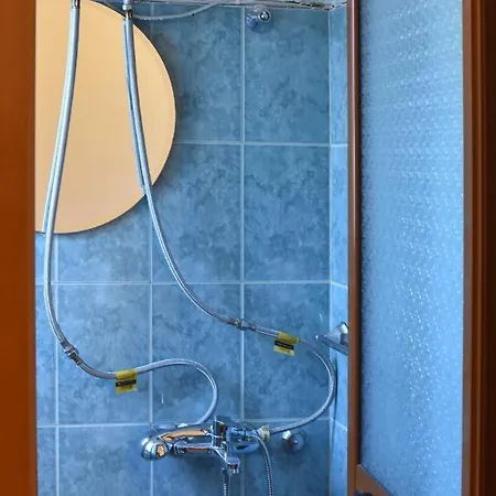 Bujtina Darian Hotel *