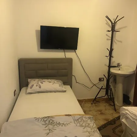 Bujtina Darian Hotel