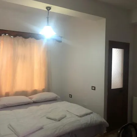 Hotel Bujtina Darian